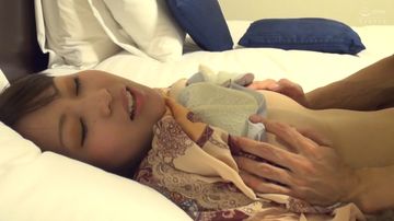 ナンパした人妻がエロ過ぎてなし崩し的にそのままの流れでセックスへと…6