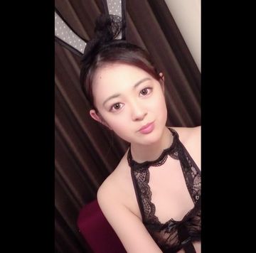 連続イキ❤️潮吹き３P❤️1分で3回イク黒バニーJDを連続で**て中出し調教【おまけ 高画質 動画付き】