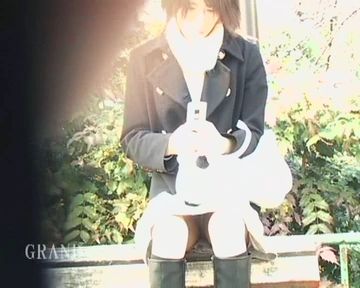 お*さんの股ぐら　ﾊﾟﾝﾃｨ＆ﾊﾟﾝｽﾄ　Ⅲ【パンスト　動画】 (1)