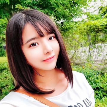 FC2 PPV 4574586 【8月に映画初出演】超大手事務所所属の18歳。先着限定で1時間以上の生々しい原版送付。