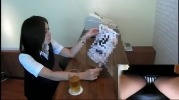 ＯＬのパンチラばかりを撮りためた変態カフェ店員の秘蔵コレクション**　総集編　Part 2　SNS-889-2