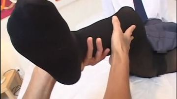 女子**の黒いタイツをビリビリに引き裂いてセックスしちゃいました…　Yui の場合
