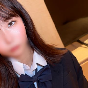 ※一時再開黒髪セミロング美女　キレイな瞳を汚して公開ハメ撮り。我慢してた声も次第に気持ち良さに我慢できず…大量生中出しされます