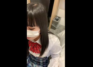 FC2 PPV 4230072 ※縦長　嫌な顔されながらアイドルにしゃぶられたい・・・リ●さん…制服編　今回も無●..可で大量 口内●..射