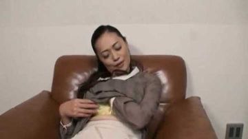 四十過ぎには見えない美人熟女が**デカチ●ポに堕ちる…PART1