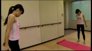 ヨガ教室**　スパッツのお尻が切れて肛門まで見せちゃった恥かしい女の子****　Part 1　TEZ-076-1