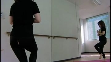 ヨガ教室**　スパッツのお尻が切れて肛門まで見せちゃった恥かしい女の子****　４　Part 1　TEZ-106-1