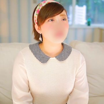 【素人】ムチムチボディの美腋・パイパンお*さん♥ 生ハメで何度も膣イキ→乳射で体中に精子塗りたくり！