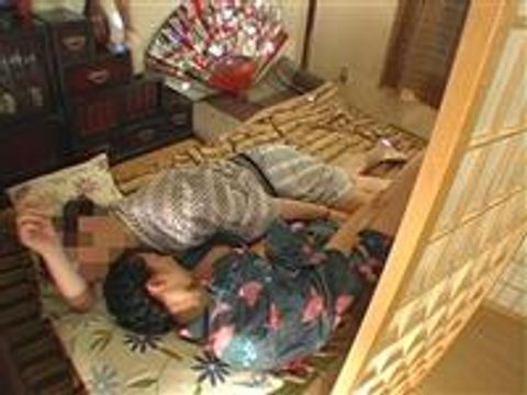 お座敷セクキャバのチョロすぎる巨乳*がハメられてる