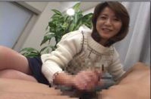 受験の合間に手コキでファイト！