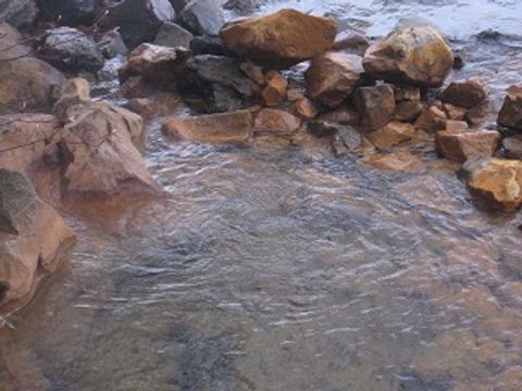日本各地の秘境露天風呂