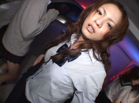 だんす天国④　～ ***たちの制服パンチラダンス ～