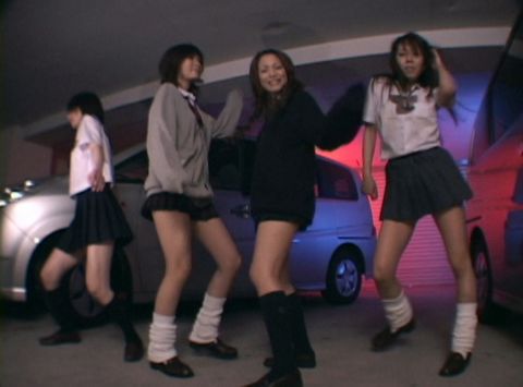 だんす天国④　～ ***たちの制服パンチラダンス ～