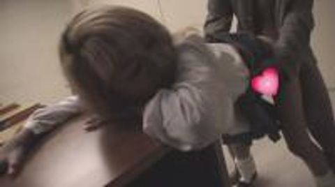 ３人の**サポ（＾＾）おこづかい欲しさにパンティを脱ぐ**っっ♪無防備な下半身にハメチャンスっっ!!その②