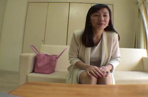 RZD-08　夫は知らない・・・素人妻の飢えた性欲