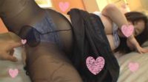 【個人撮影】巨乳エロ乳首レナちゃん。スベスベ黒ストOLがマンコほじられて潮吹き絶頂！【高画質】
