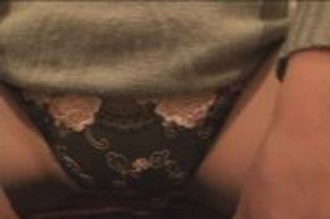 素人ＯＬのパンティにマン汁つくまで尻コキしてもらいました。14