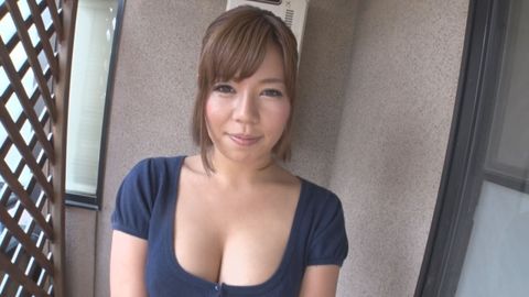 ところかまわずフェラする女　沙羅