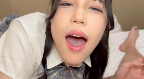 完売御礼！「先生の全部お口に出してください！」エチエチ**コスで大**が包茎おちんちんをオナニーサポートでお口でご奉仕※特典映像ディルド攻めアヘイキ