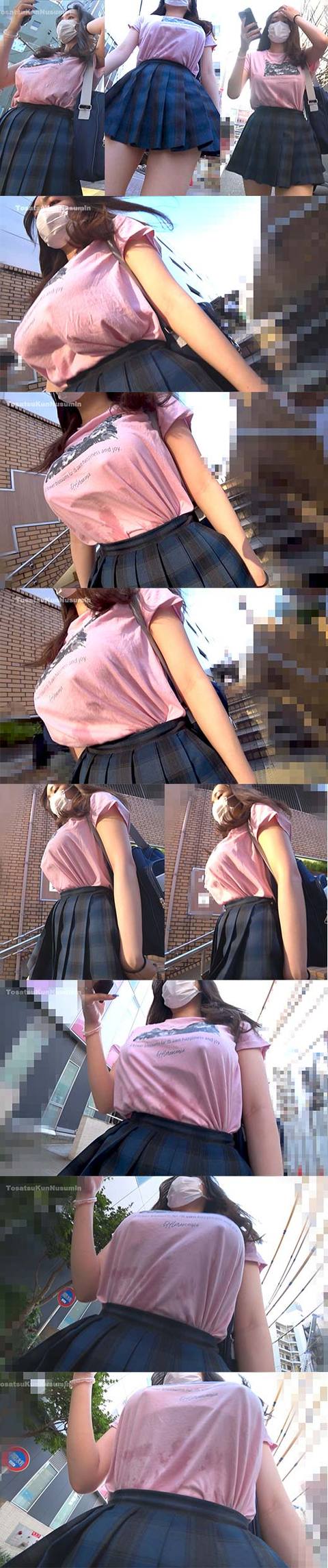 偽物おっぱいかと思ったらガチもんだった…( ﾟДﾟ)其5　Tシャツが汗だく！ブラからハミ出てポッチするデカ乳首！ハミ出るマン肉がエロ過ぎ！爆乳過ぎるSちゃん