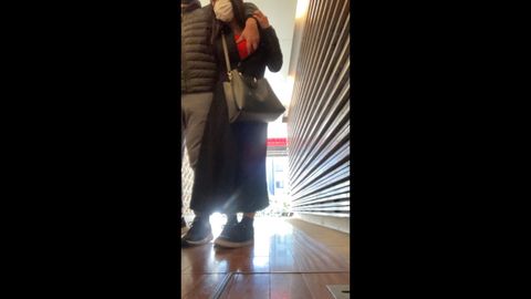 【個人撮影】※完全顔出し※49歳エロすぎる美熟女③即フェラ即アナル舐め即ナマハメ！生膣の感触にたまらず暴発！愛情たっぷり癒しのベロキスから連続射精で2発目はザーメンごっくん！【池袋◯武百貨店勤務】