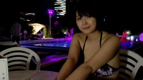 ナイトプールでナンパしたF乳**と潮吹き絶頂イチャイチャ濃厚セックス！ほんわか癒し系美女！あまりの気持ちよさに****が止まらない！｢おま○こバカになってる～！｣