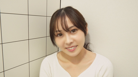 （個撮)超美系**！！無邪気に咥えてスゴイフェラ技！見つめる表情眼差しが大好きそのもの！亀頭集中ご奉仕ローリングフェラ【大量口内発射】