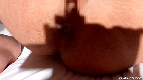 最強ボディ健介くん2「２週間貯めた濃厚射精で快感爆発」