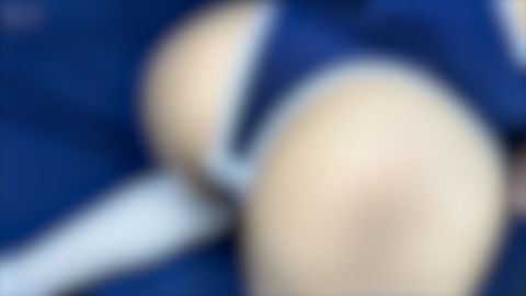 【前編】I＠代おっとり清楚系美女５　スクール水着を着させセクシーポーズ。自分でクパァさせ手マンで濡れてくる正直マ〇コご褒美♥　前編