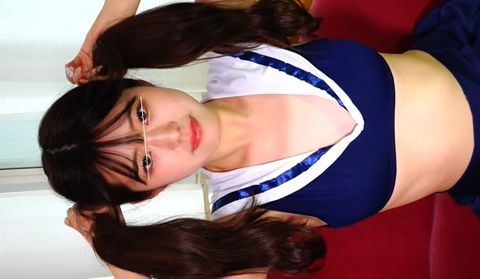 【1/2】デビュー前のグラドルがはじめての撮影会＠超とまどいポージングでマソコが見えまくりｗ
