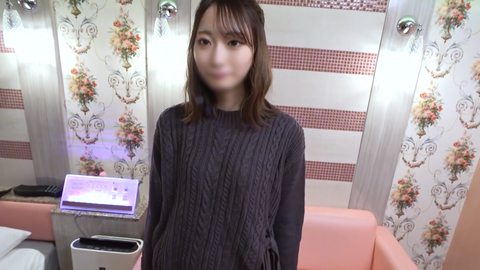 【借金女】陰キャ幸うすJD２１歳　極太ディルドでオナニーさせて、最後は膣から溢れ出るほどの大量中出し。