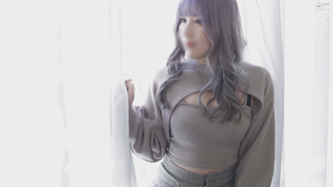 【中出し】都内の某美容サロンで働く22歳のモデル級巨乳(Fカップ)美女とのハメ撮り映像。極上ご奉仕で大量精*暴発。※数量限定販売