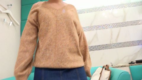 アナウンサー志望18歳 初貫通 上京3日目 500万で撮影 歴史的なプレイベート個人記録【原版品質】