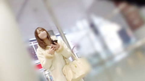 可愛らしい顔と服からこぼれ出る爆乳。大手商社受付嬢計5回以上の絶頂・中出し。