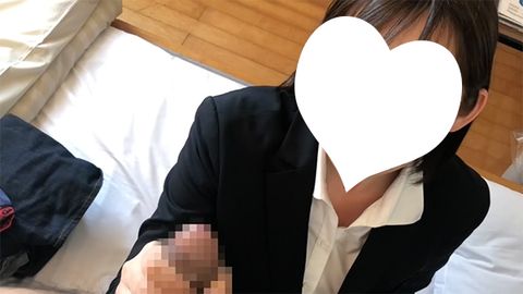 ひかり19歳_2・生・顔射。黒髪FカップのピュアすぎJDに再会！　会社説明会帰りのリクスー姿をナマ面接。大量顔射を２連発！（027）