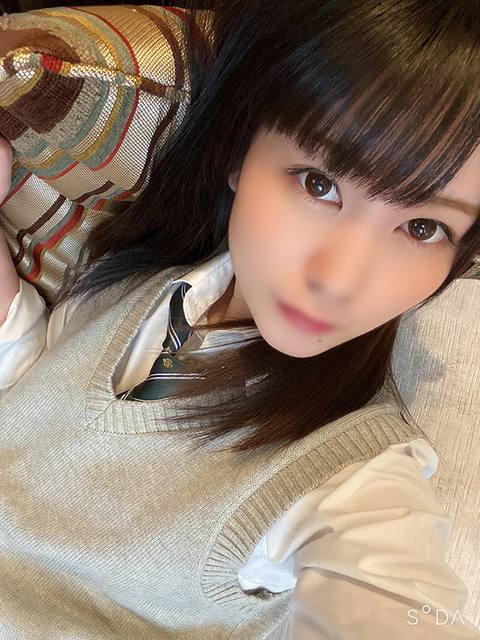 【個撮・中出し】清楚なふりして「超絶ドM」な従順ガール・ひなちゃん★おっさんちんぽでおまんこ開発⇒膣イキ＆潮吹き