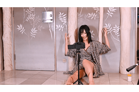 【61番NIKON編】白濁汁を飲み垂らしながら潮吹き！本能のままに野生児オナニー！