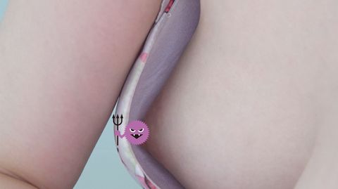 [ワクチン接種]リクスー美人OLの色白Fカップ＆透けパンティー＆マン毛まで見えるラッキー