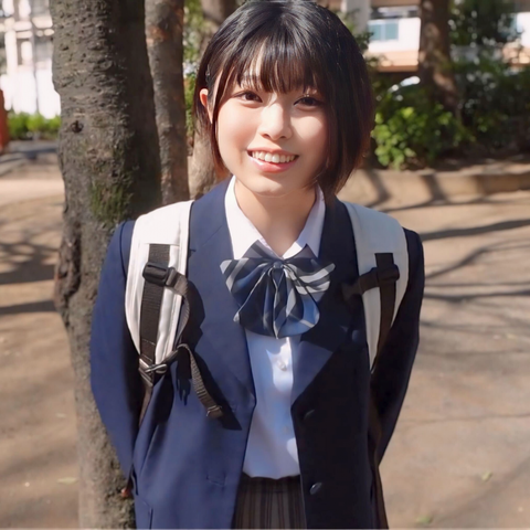 【完全未経験】バレー強豪出身18歳 初挿入で野獣喘ぎ＆エビ反り痙.攣絶頂 初めての快感に体がいうことをきかない..　膜を破るまでの一部始終を記録した完全撮り下ろし映像　未編集120分zipファイル配布