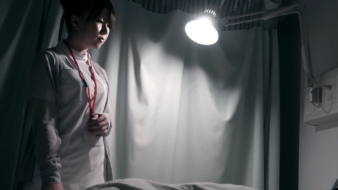 【高画質】漏れ出る喘ぎ声を必死に堪えながら悶絶・・・イキまくり！静かなる淫乱オンナたち！　15