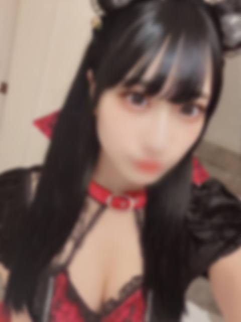 【期間限定で復活！】黒髪美女しおりちゃんが初コスプレで巨根を堪能！Gカップへと成長した美女に人生初顔射！