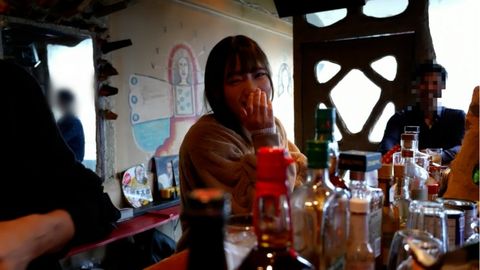 【個撮×不倫】飢えた人妻と個室で2人っきりは危険…不倫で脳を支配された人妻は股間から漂うフェロモンに速攻で食らいつくほどの淫獣に変貌してしまうのです…【Ⅲ】