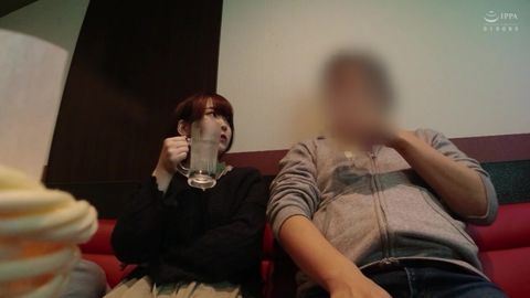 バスタでナンパされた人妻さんが他人棒にドハマり！見ず知らずのオチ☆ポにオマ☆コをガシガシ突かれまくり！①