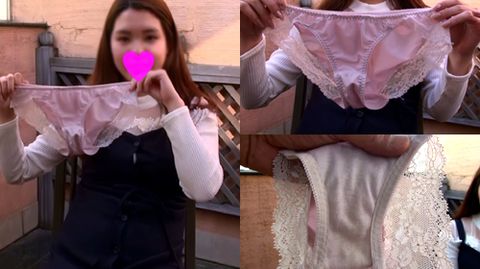 【個撮】みやびちゃんの使用感たっぷりの私物下着と黄ばんだ生脱ぎパンティー