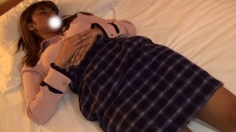 【***イタズラ動画】フィリピンパブからお持ち帰りした褐色クオーター*の濡れマンコ