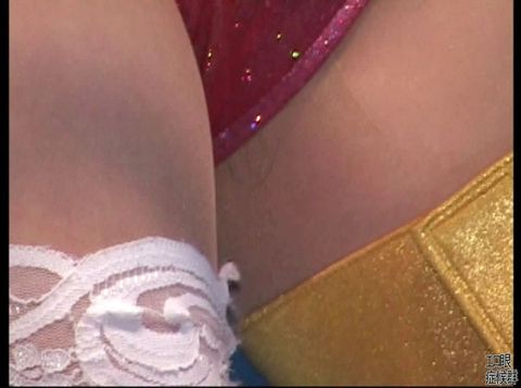 キャンギャルお宝発見！01「グラビアアイドル陰毛ハミ出し**」