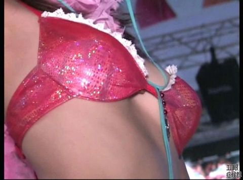 キャンギャルお宝発見！01「グラビアアイドル陰毛ハミ出し**」