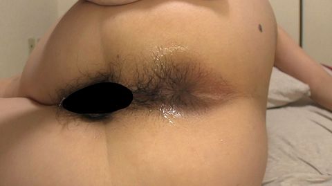 ケツまで毛がボーボー!! アラサーデカ尻ビッチを即ハメ　お掃除フェラも嬉しそうに…