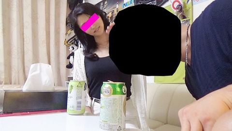 個撮】【四十路の美魔女】ナンパで知り合った セレブの美人妻を自宅へ連れ込み生ハメ！旦那の出張中に欲求不満を**チンポで解消するイケナイ中出しセックス「できちゃってもいいから中出しして…」