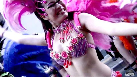 高画質　サンバ・ＯＮ・THE・STREET02【踊り*さんのエロアピール多数】